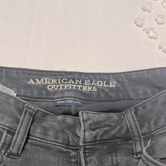 American Eagle Distressed Jeans - Picture 4 of 5